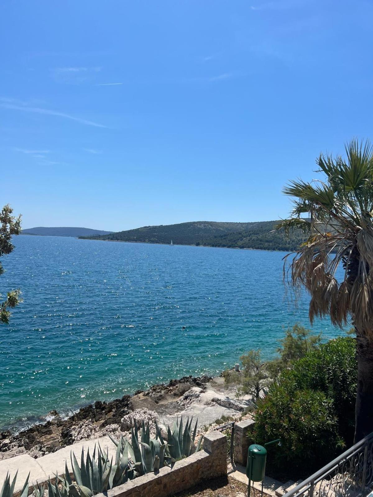 Villa Amarela Seget Vranjica Exteriér fotografie